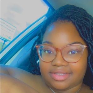 Meet your Posher, Jasmine